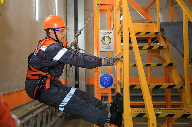 г.Нижний Тагил. Центр подготовки персонала Евраз-Урал"  установил учебный комплекс "АЛЬПИНИСТ" -03 